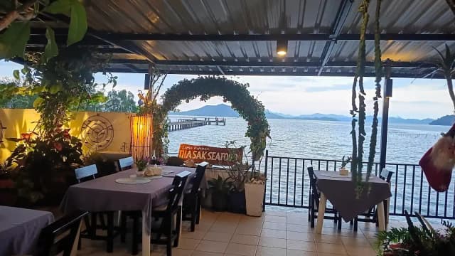 Thasak seafood little kitchen