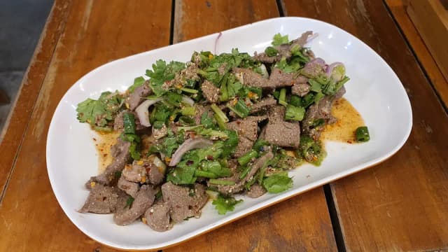ร้านเอื้องลาบอุบล