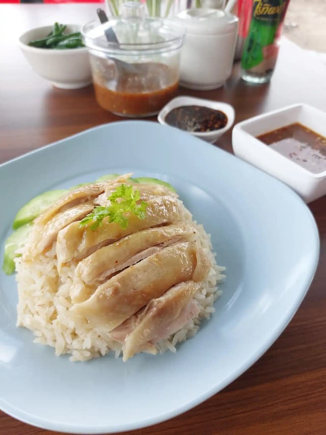 ข้าวมันไก่แม่จินดา ถลาง ภูเก็ต