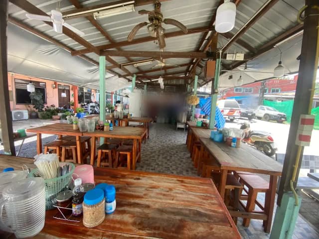 ก๋วยเตี๋ยวจัมโบ้หาดใหญ่ บางเทา